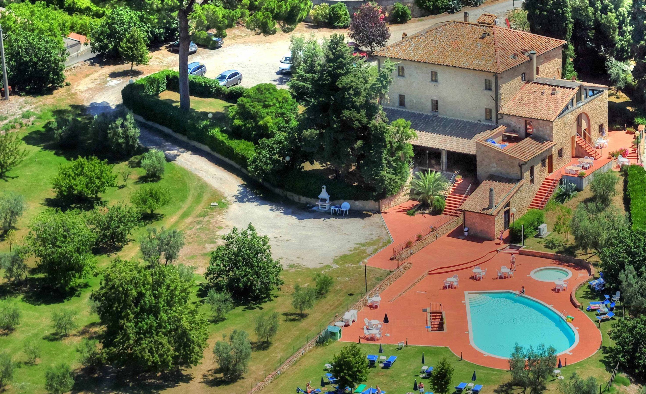 albergo e b%b a Volterra Toscana con piscina e panorama